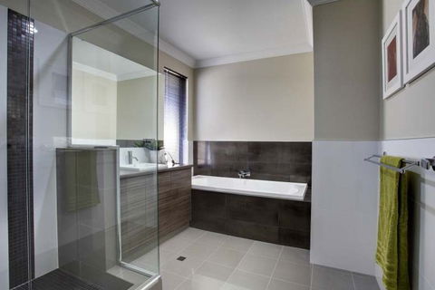 Metrostrata Developments - Builders Sunshine Coast 2