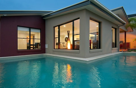 P J Burns Builders - Builders Sunshine Coast 0